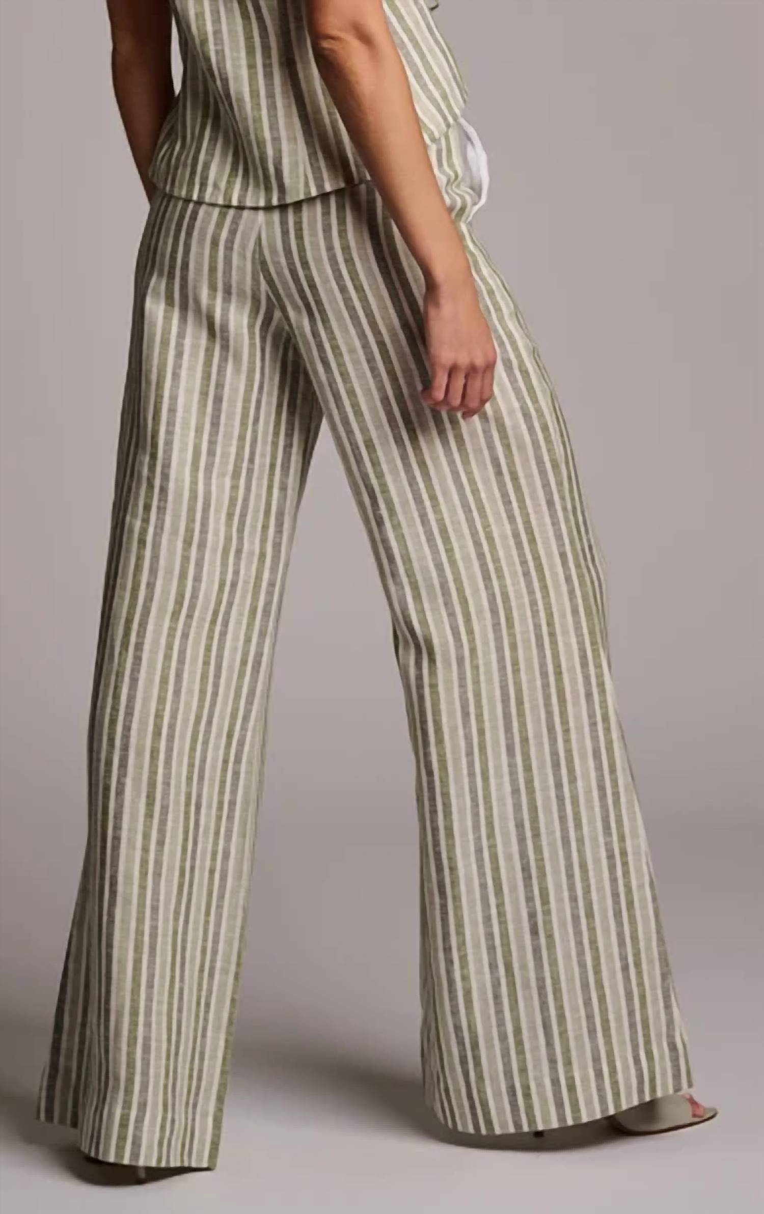 Hevron - Capri Pants