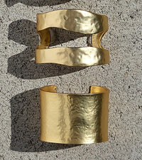Avenue Chic - Women's Zoe Cuff