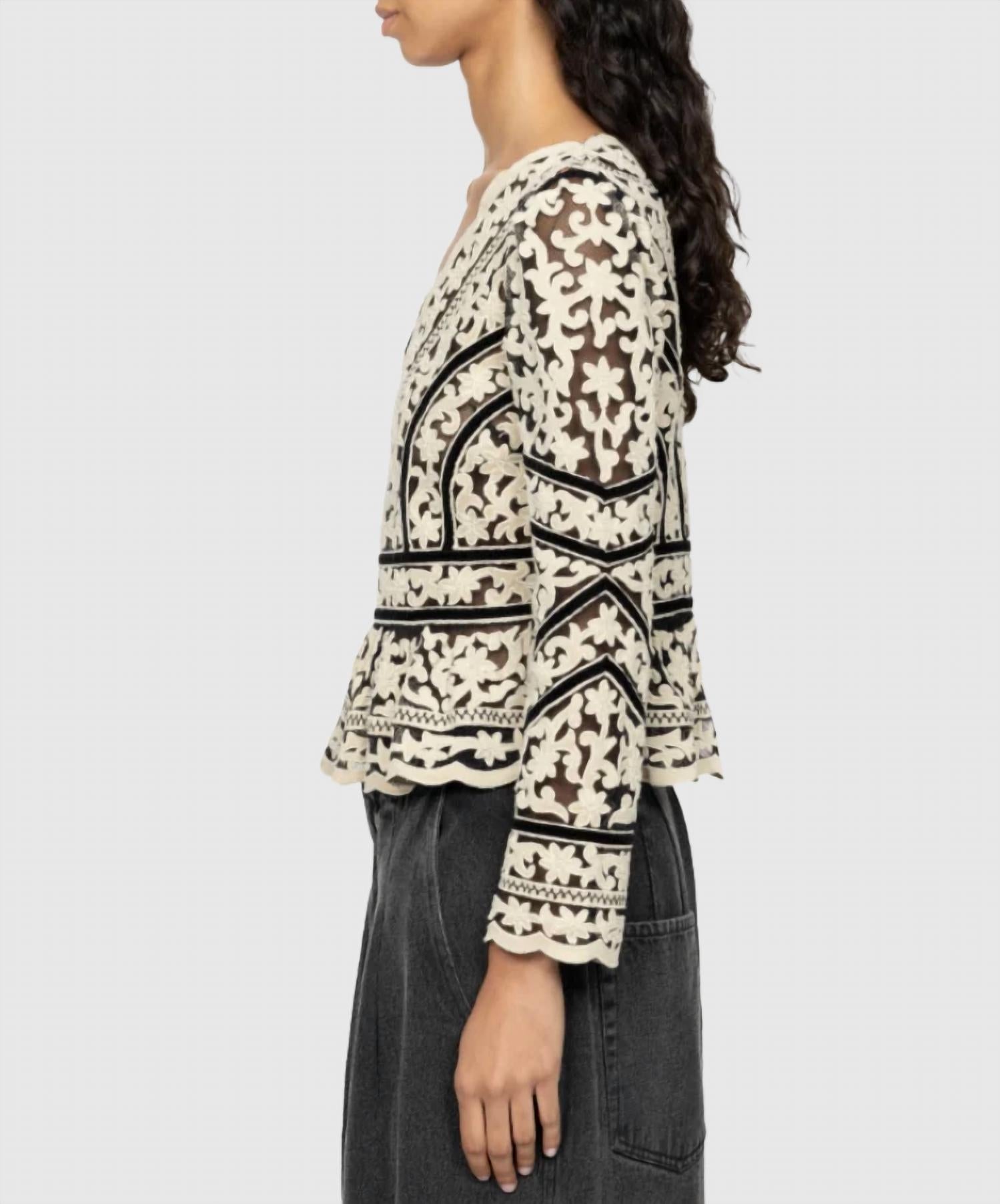 Sea - Bea Embroidery Top