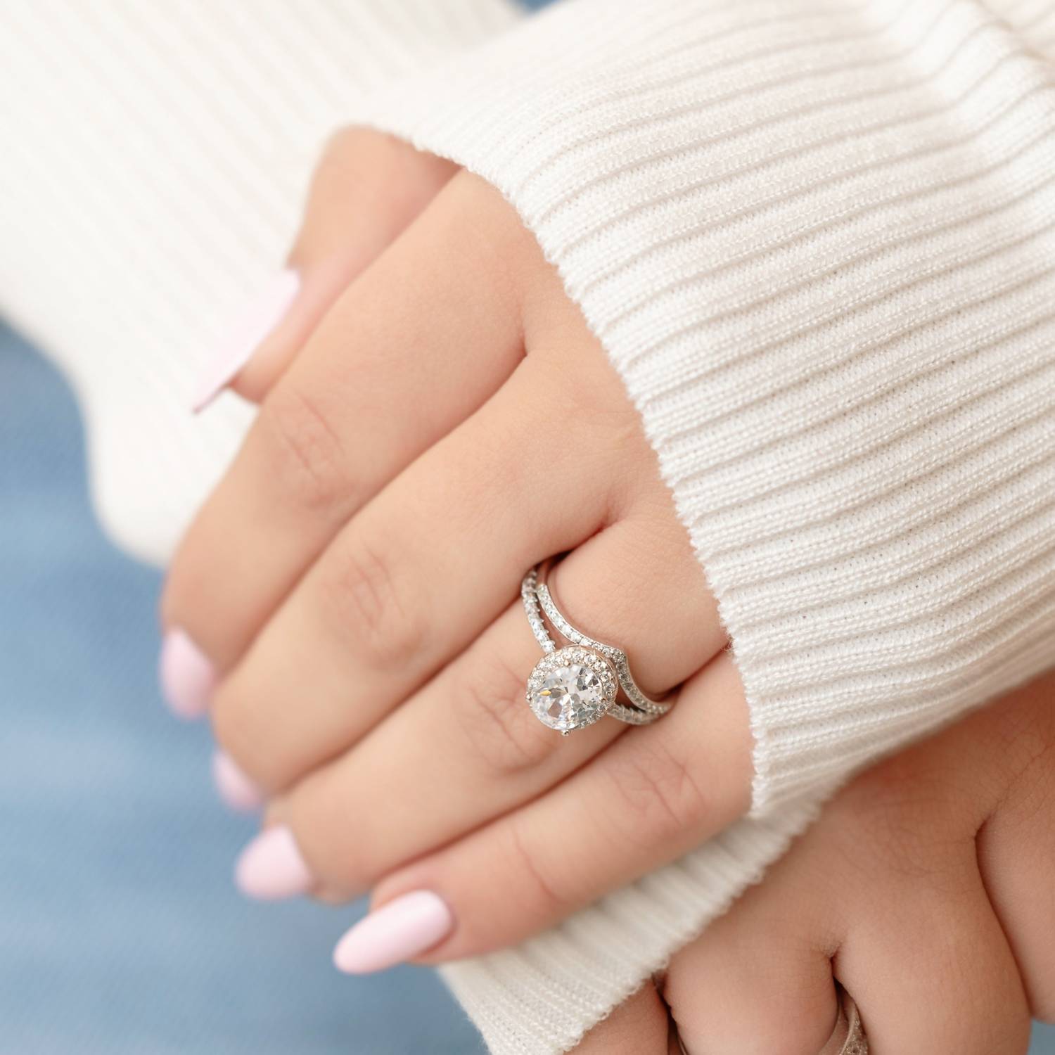 Starlette - Women's Guinevere Engagement Ring