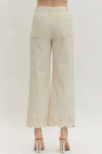 Entro - Eyelet Trim Ankle Pants