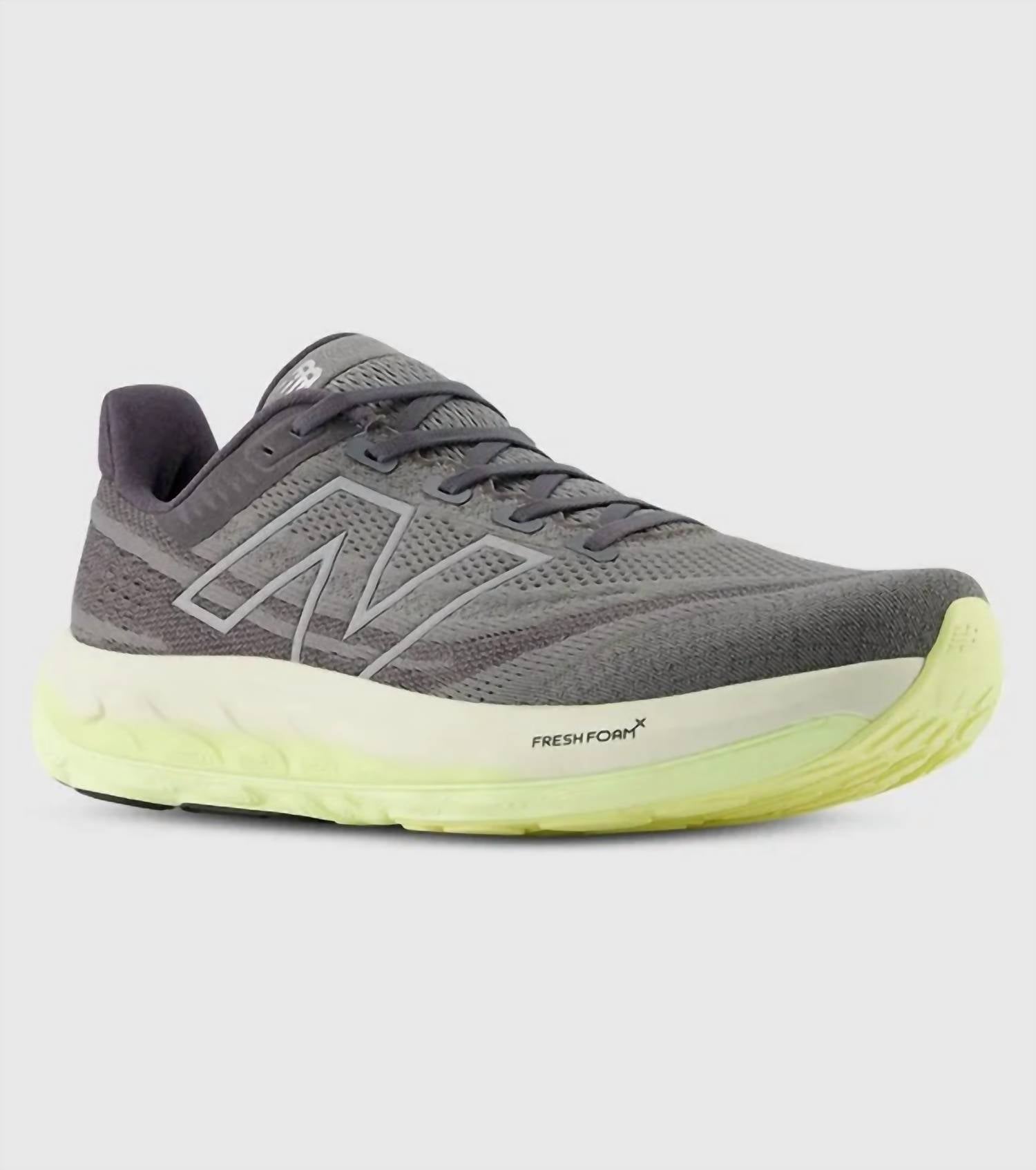 New Balance - Men's Vongo V6 Shoes