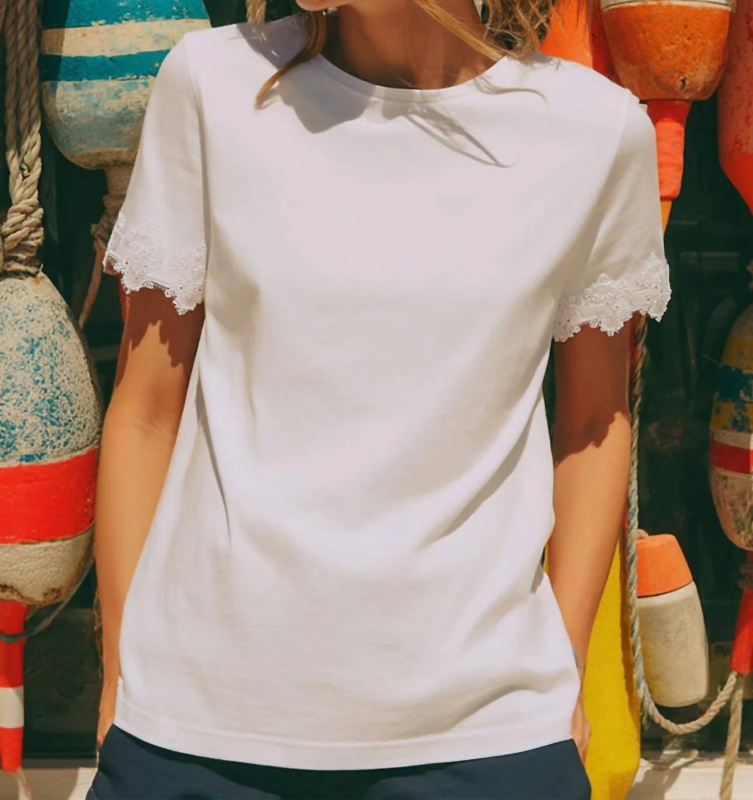 Vilagallo - Crochet Sleeve Top