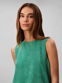 Calvin Klein - Sleeveless Round Neck Back Button Shell Top