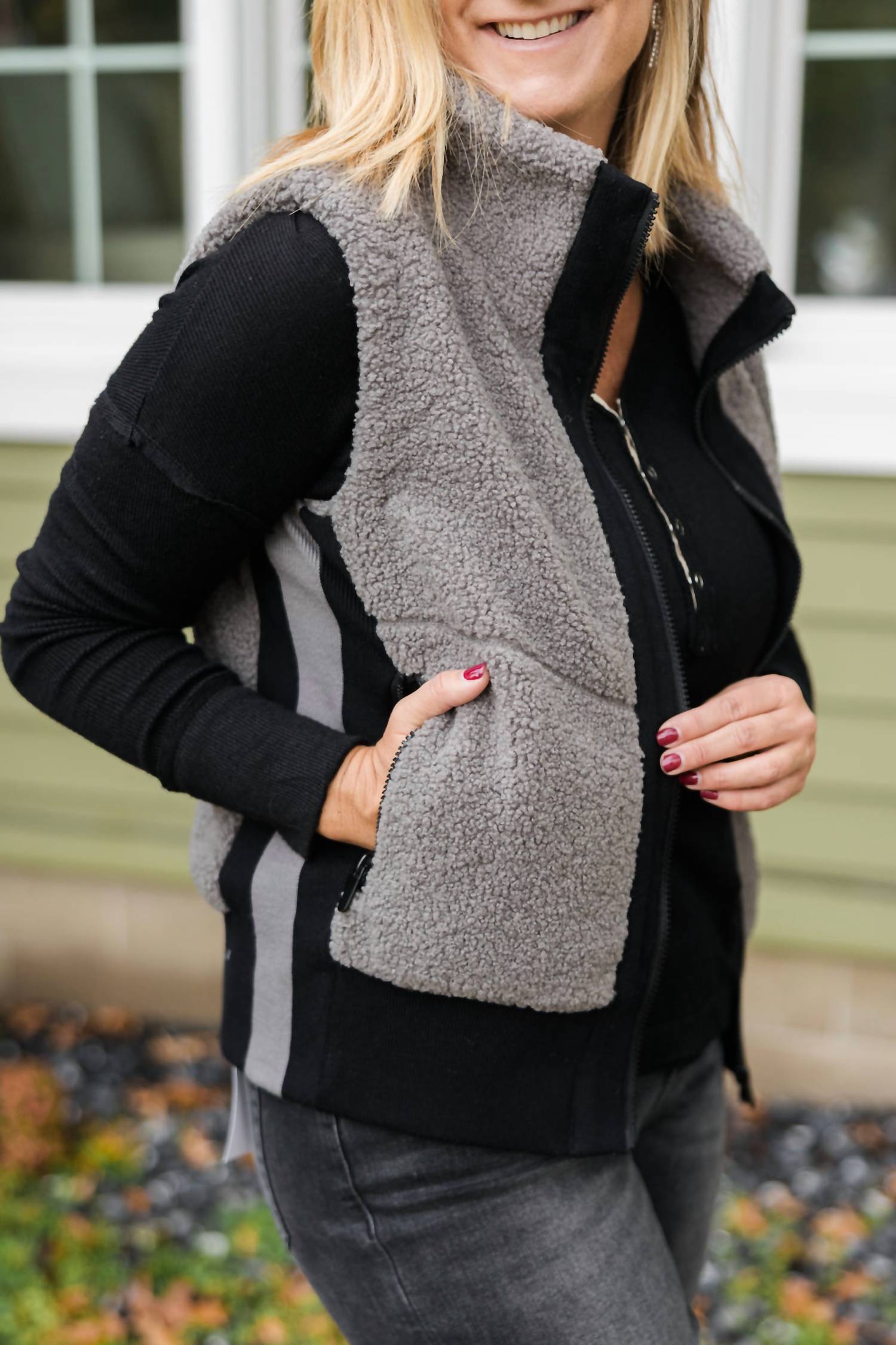 Elan - Zip Up Vest