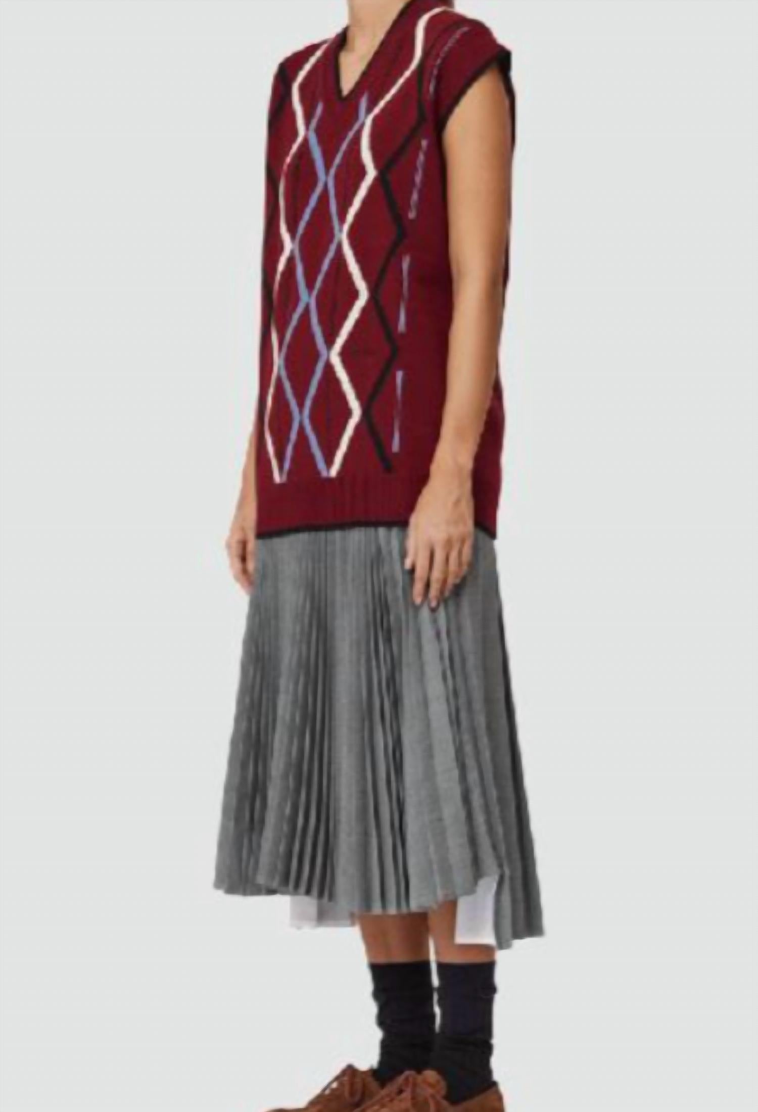 Plan C Women's Rhombus Vest in burgundy - women's sweater - detail view
