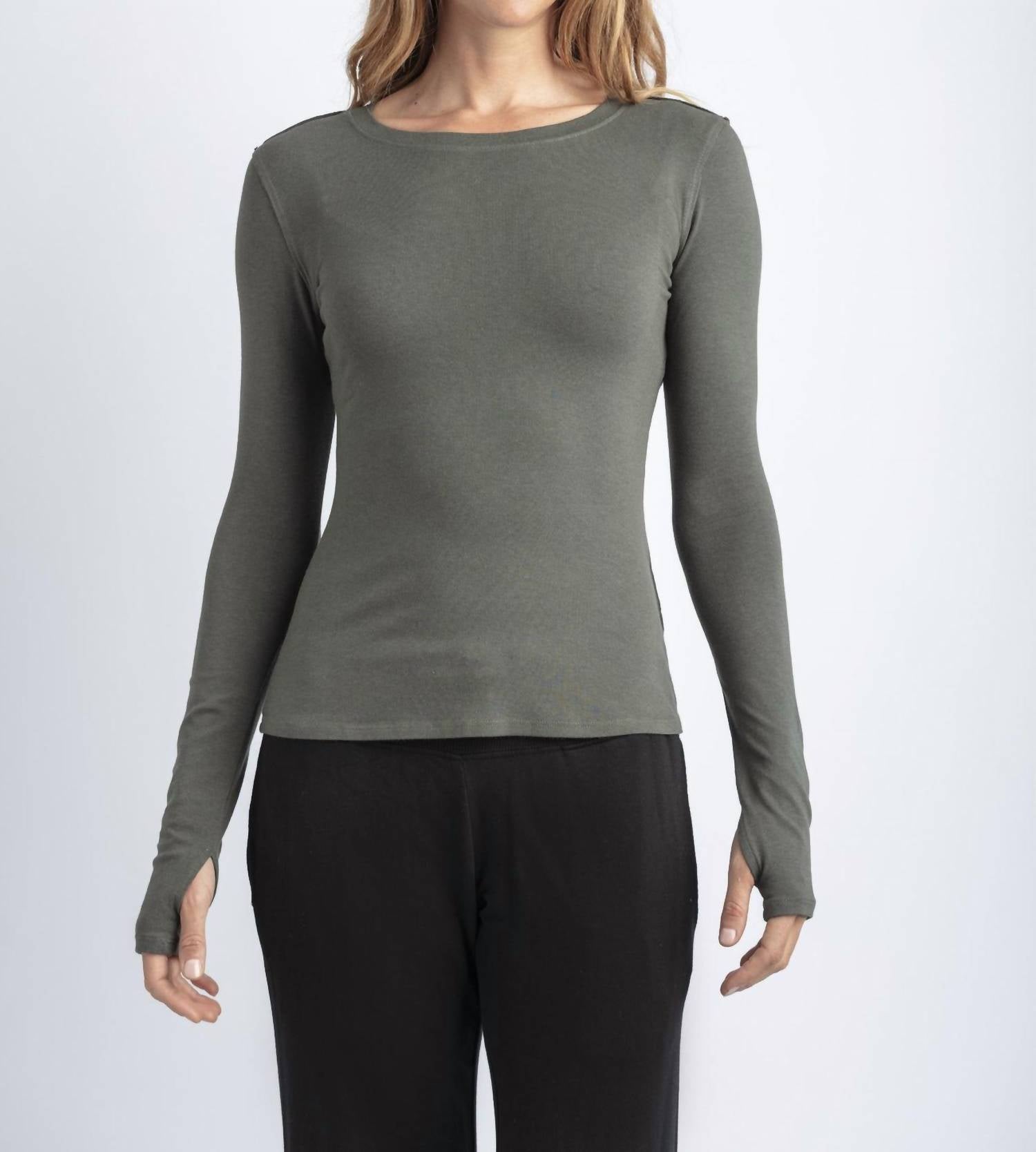 Mila Clothing - Long Sleeve Crew Top