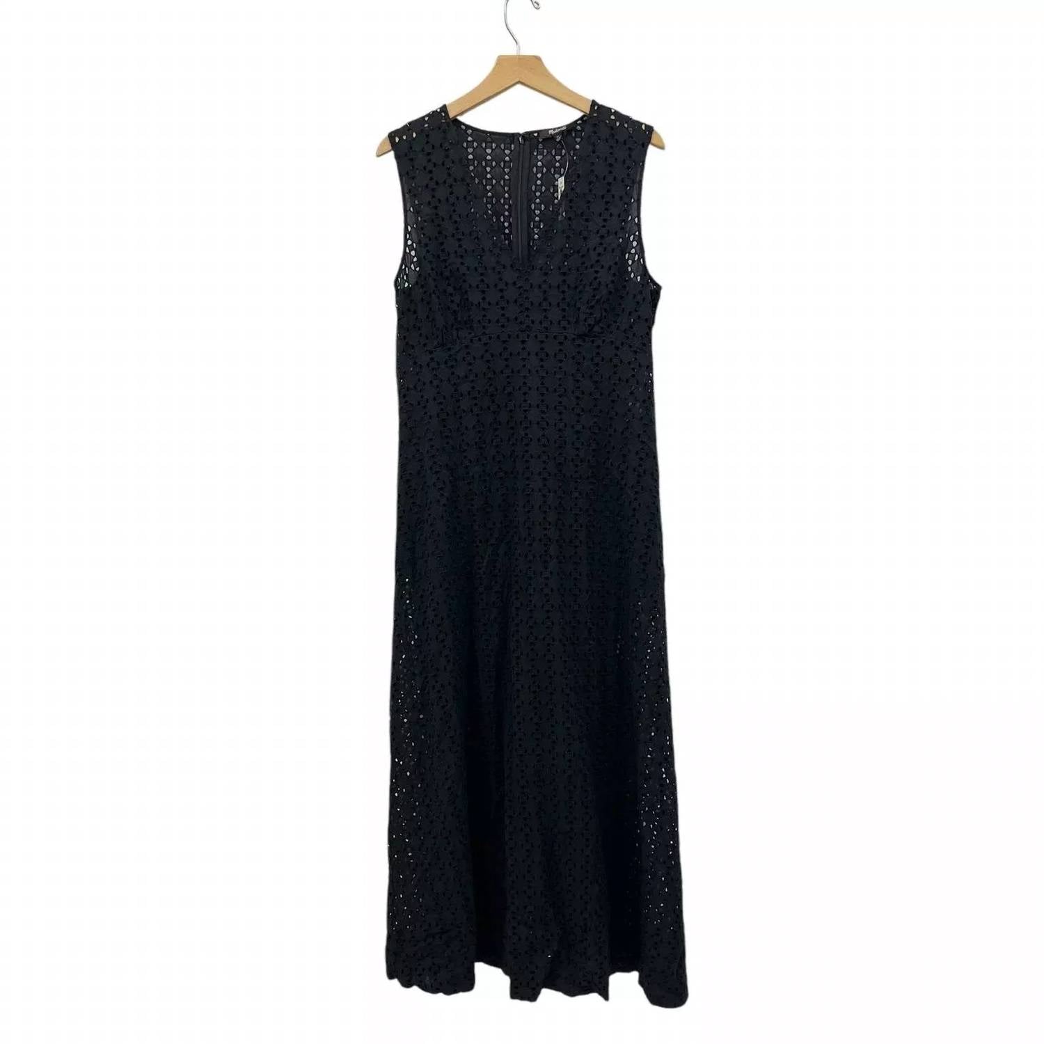 Madewell - Sleeveless Eyelet V-neck Maxi Dress