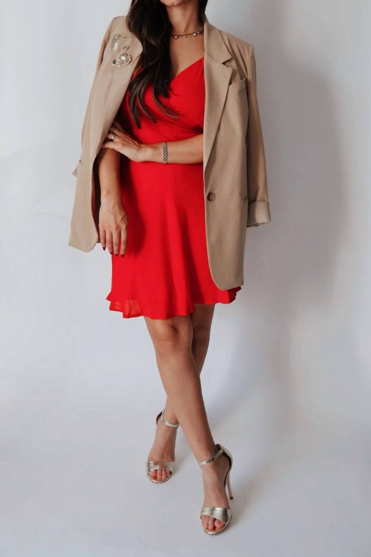 Gilli - A Demure Holiday Mini Dress