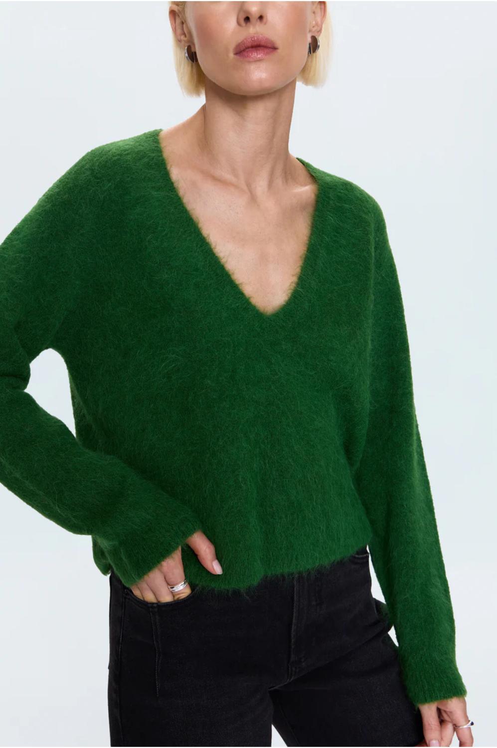 Pistola - V-neck Long Sleeve Pullover
