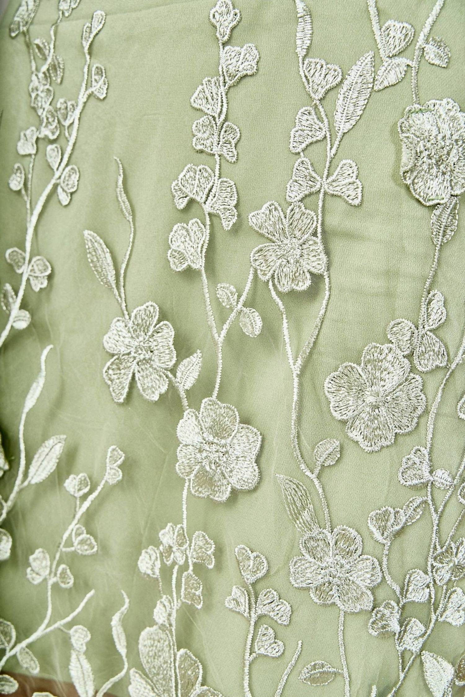 Endless Rose - Strapless Floral Embroidered Top