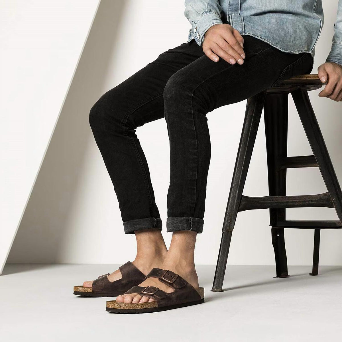 Birkenstock - Men's Arizona Oiled Leather Two-strap Sandal