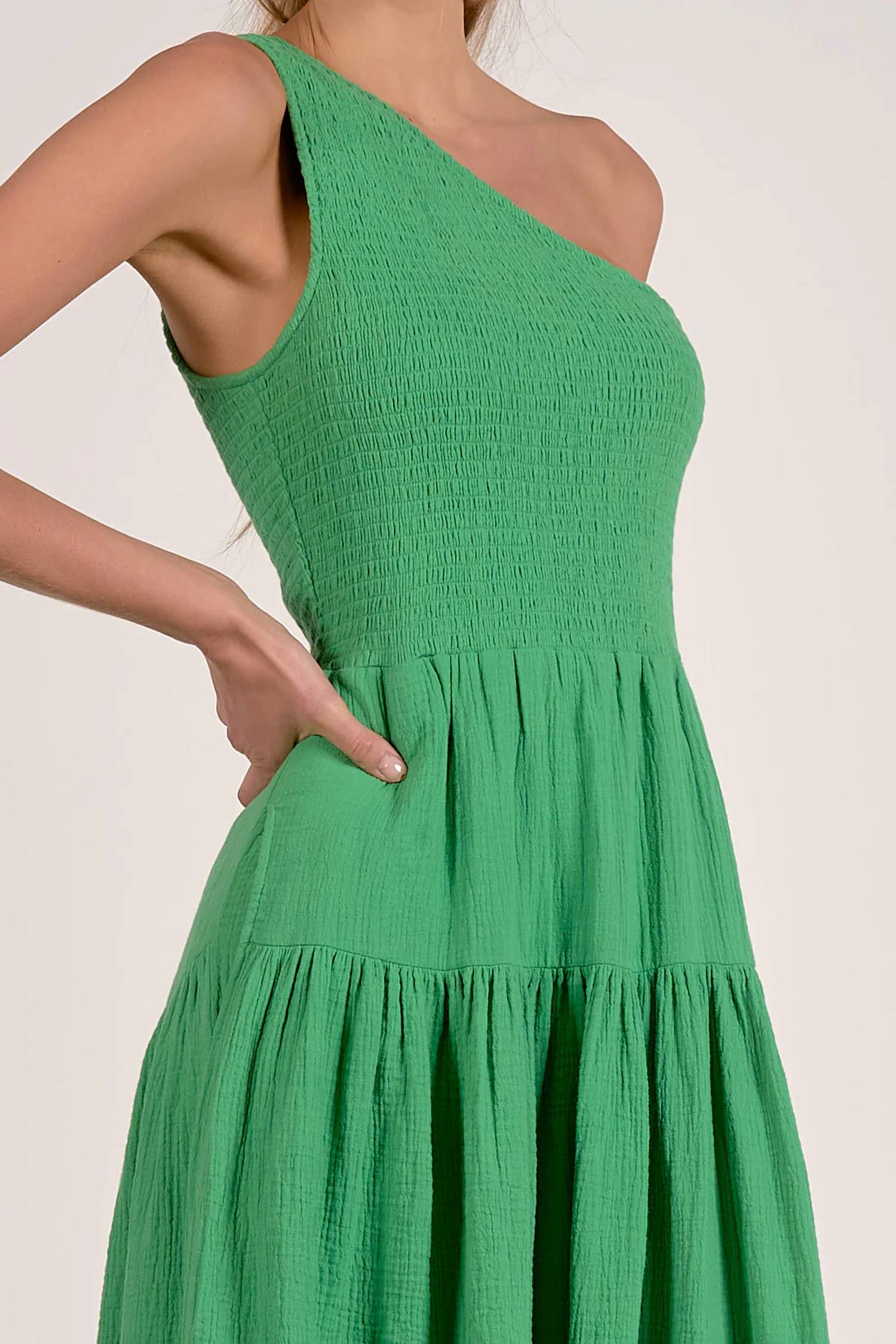 Elan - Cold Shoulder Maxi Dress