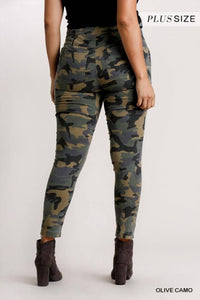 Slim Leg Plus Pants With Zipper Detail