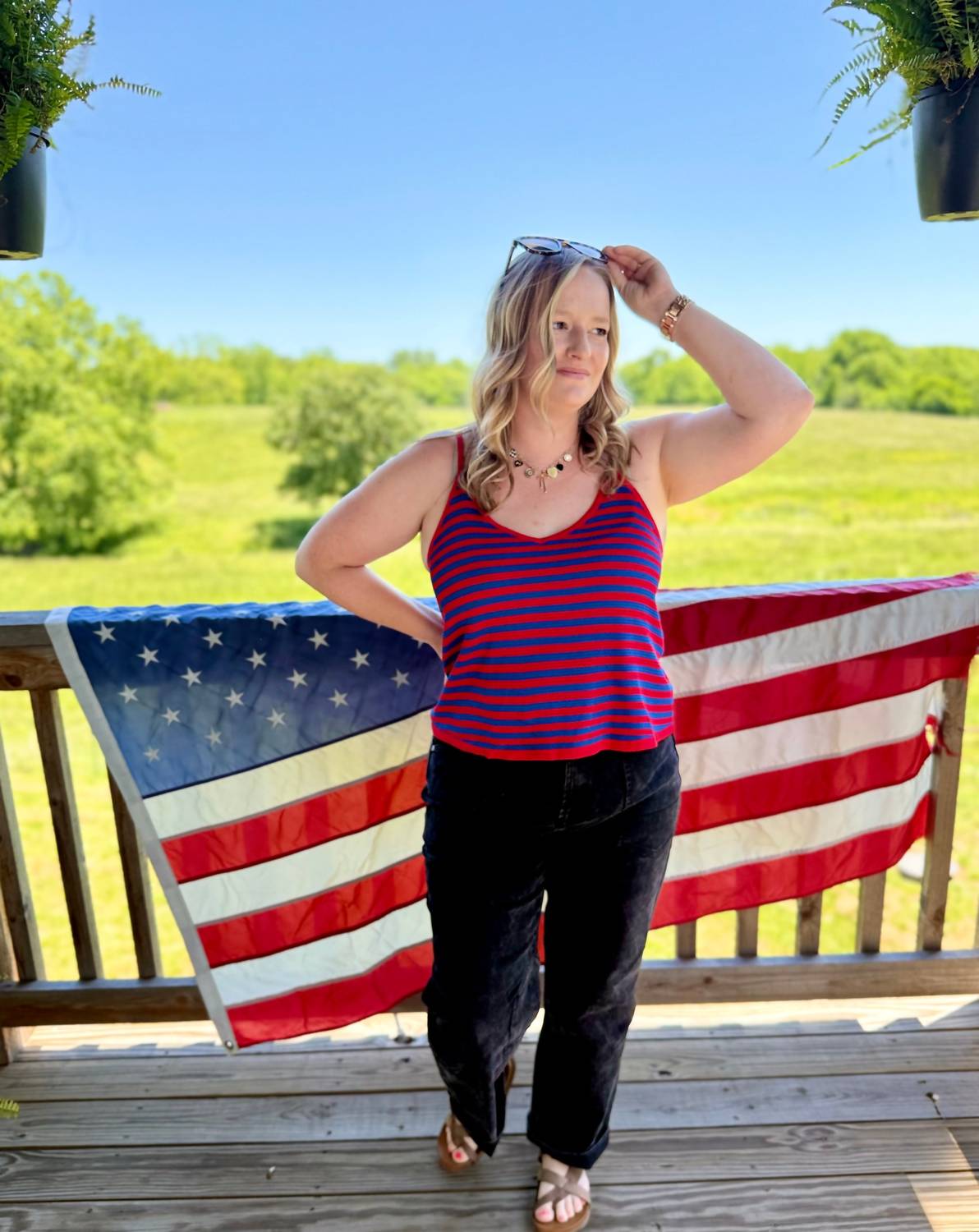 Ee:Some - Seamed Barrel Jeans