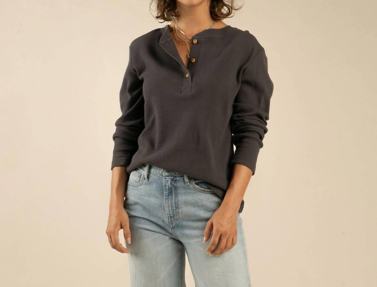 Sendero Provisions Co. - The Maven Henley Top