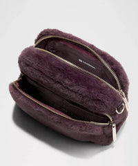 Lululemon - Women's Everywhere Plush Fleece Crossbody Bag