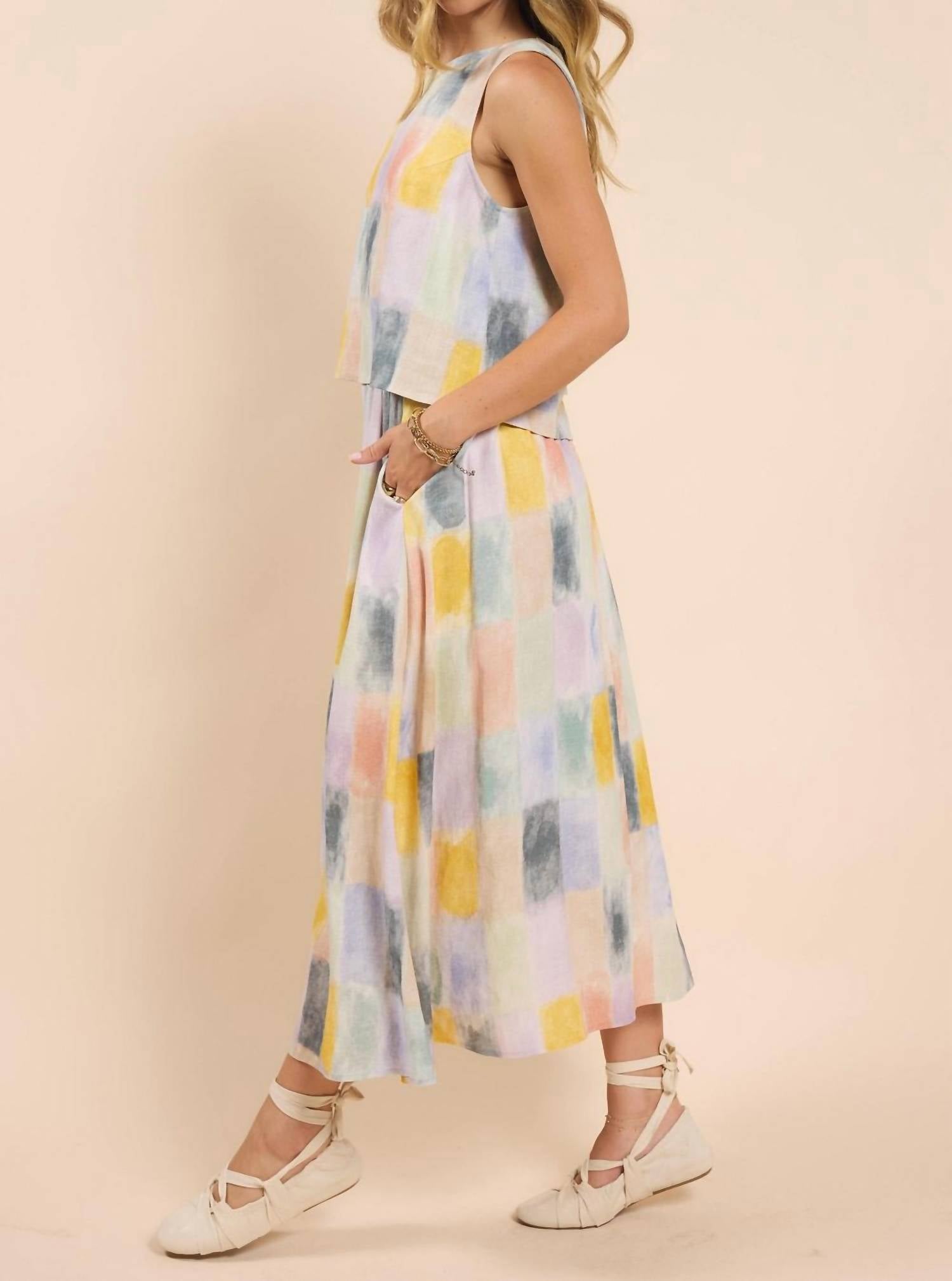 Sadie & Sage - Petrichor Sleeveless Top With Back Button Placket