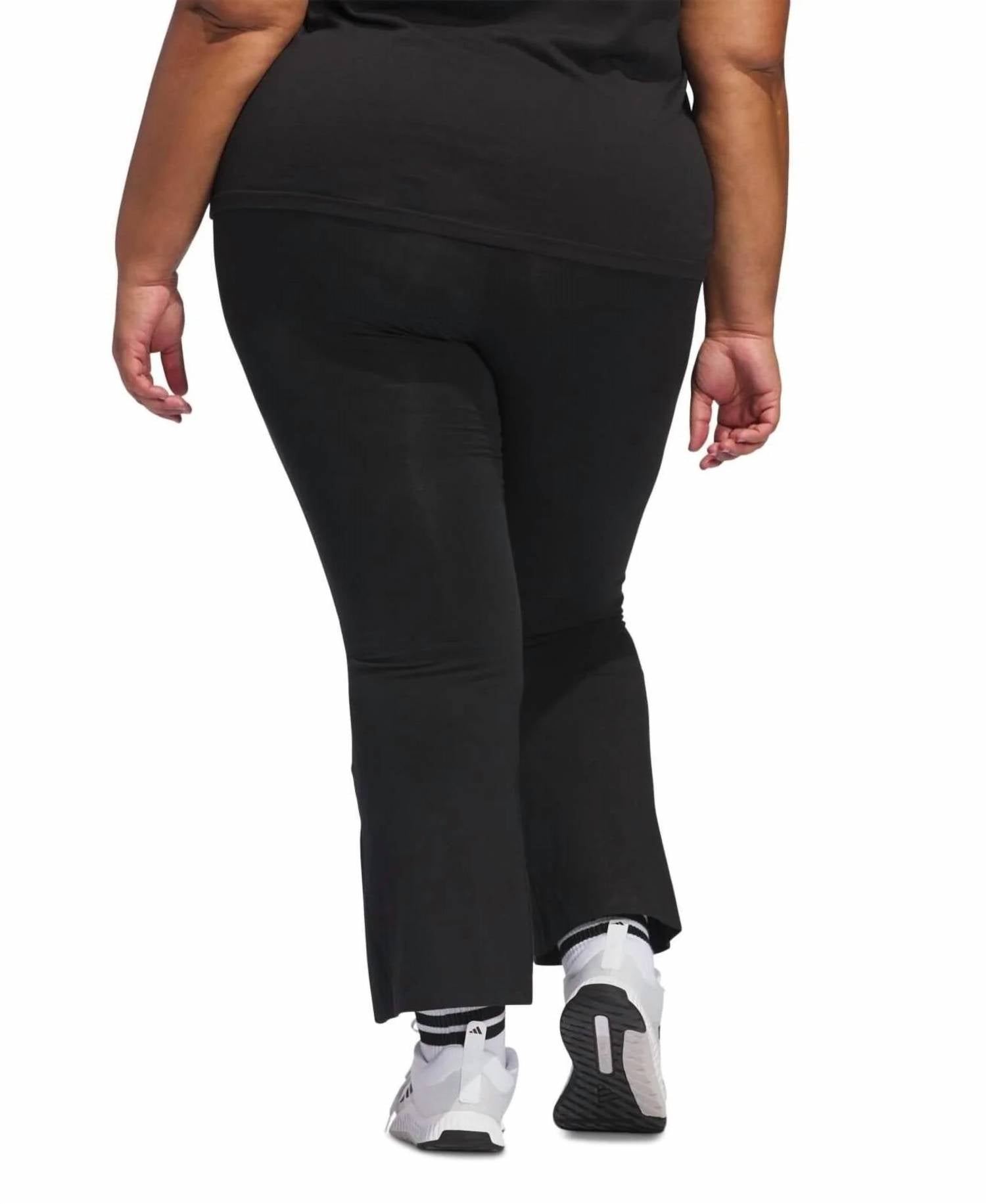 Adidas - Essentials Small Logo Flared Legging - Plus