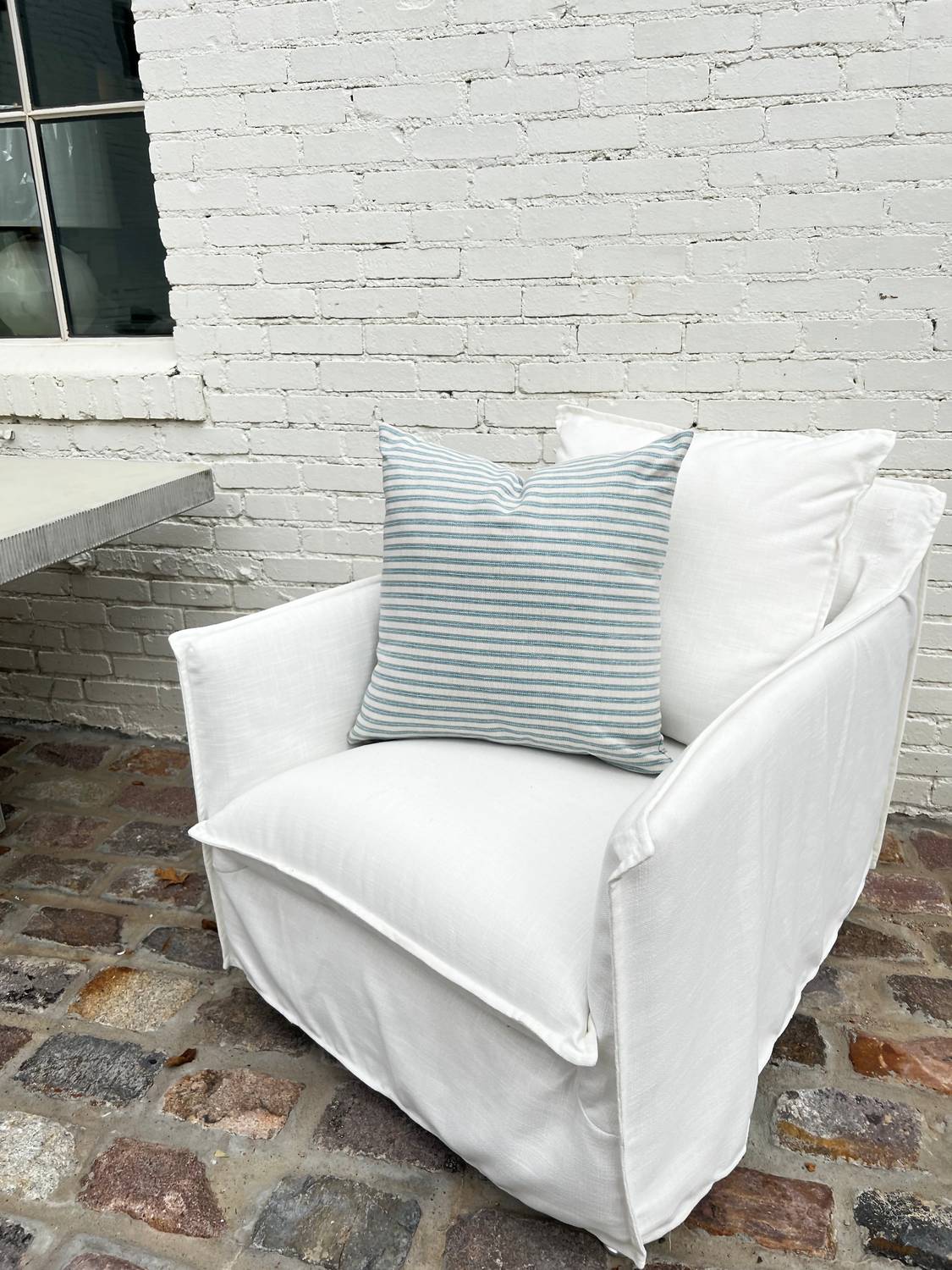 Adelene Simple Cloth - Women's Cabana Pillows