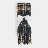 COCO + CARMEN Women's Woven Scarf & Bracelet Gift Set - Winter Accessory in black - women's scarf - detail view