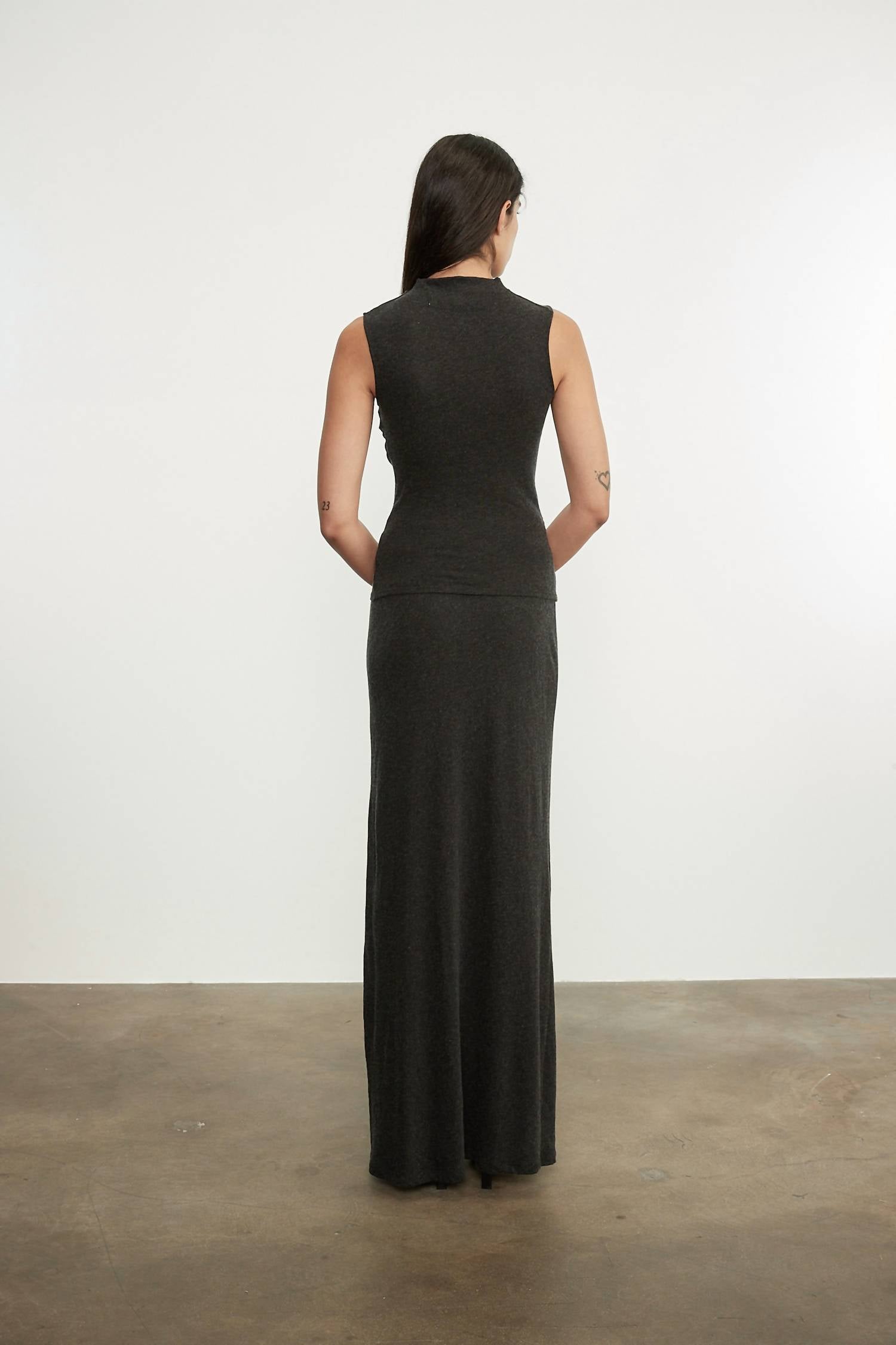 Enza Costa - CASHMERE SLEEVELESS TWIST TOP