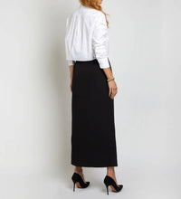 Joyce Met Rachie - La Rosette Skirt