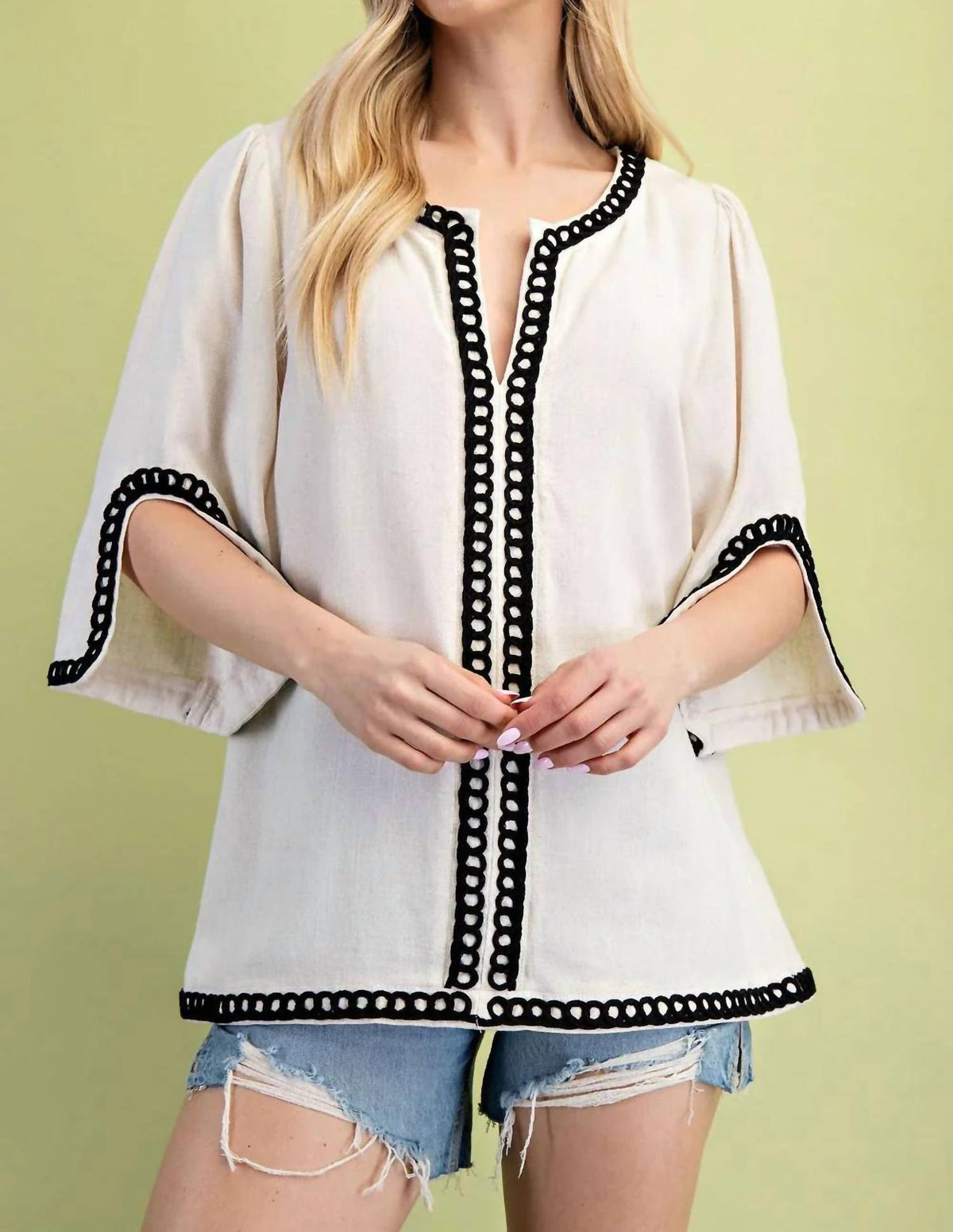 Gigio - 3/4 Sleeve Linen Tunic With Embroidered Details