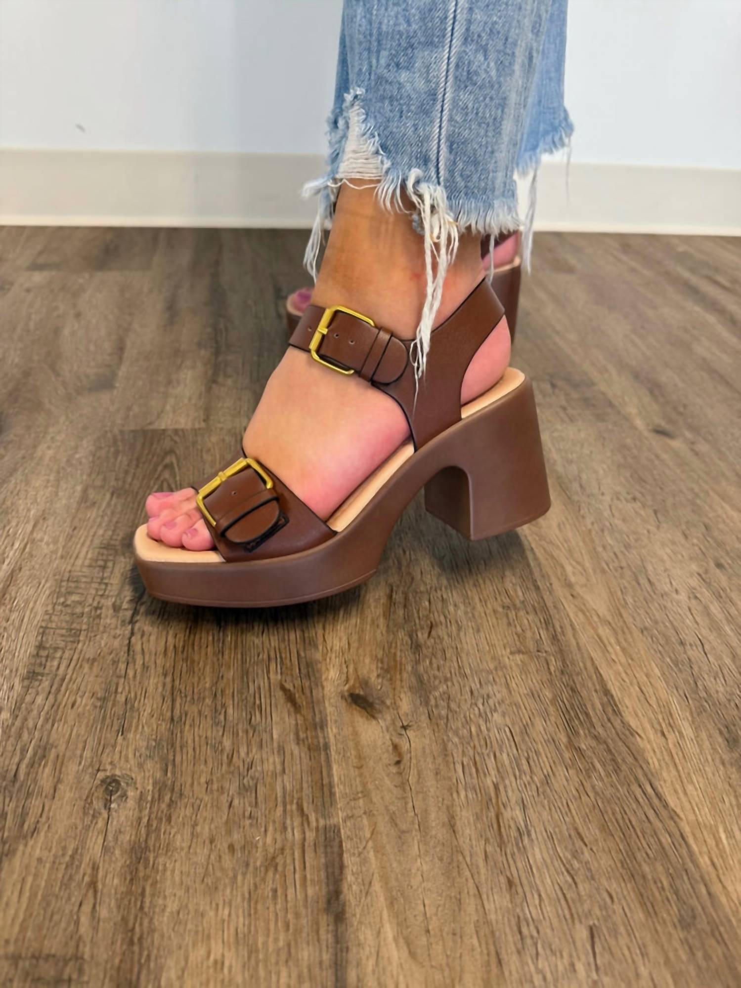 Chinese Laundry - Women's Drew Leather Heel