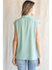 Entro - V-neck Sleeveless Top