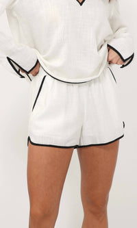 Greylin - Beverly Linen Dolphin Hem Shorts