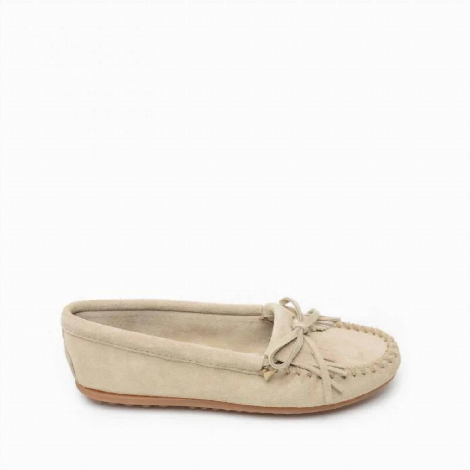 Minnetonka - Women's Kilty Hardsole Moccasin