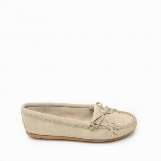 Minnetonka - Women's Kilty Hardsole Moccasin