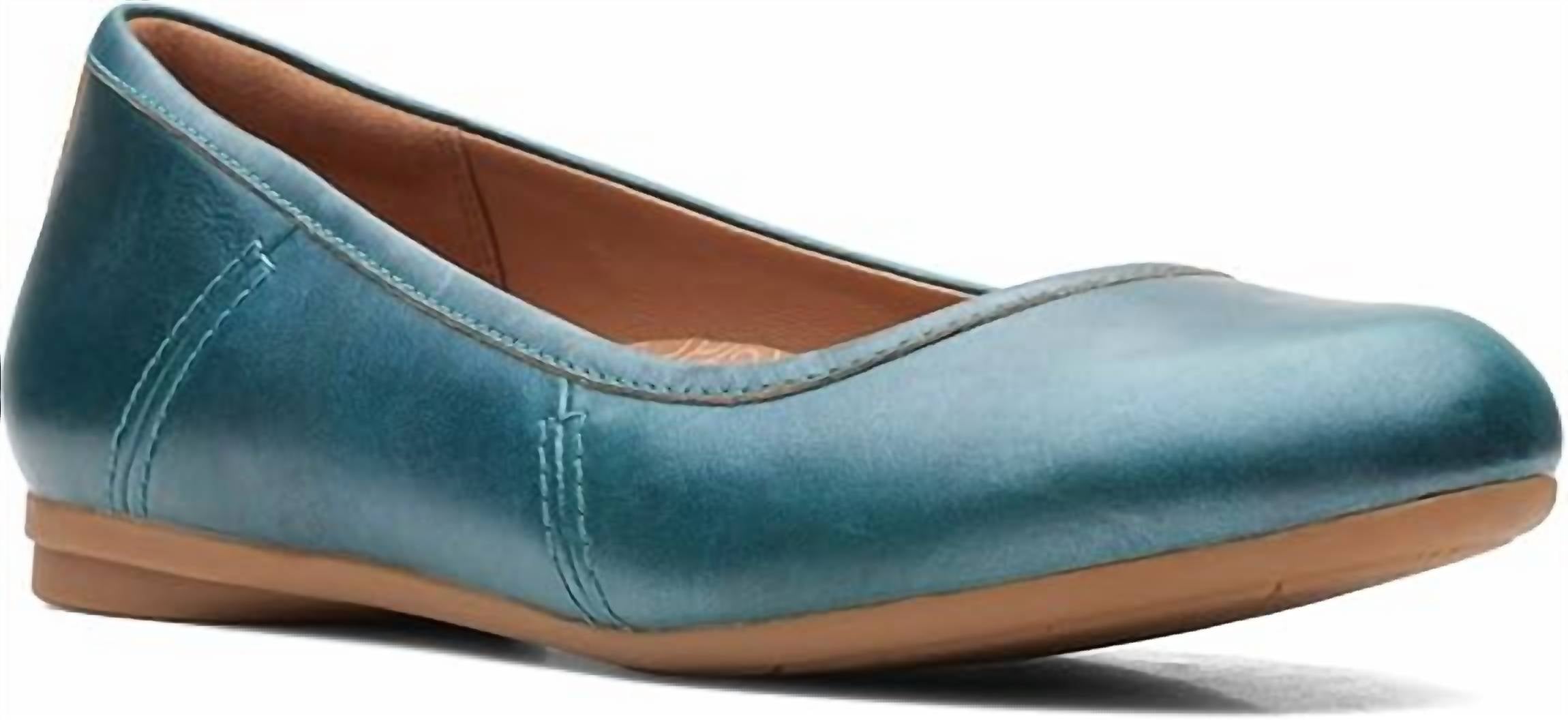 Clarks - Women's Canebay Plain Flats