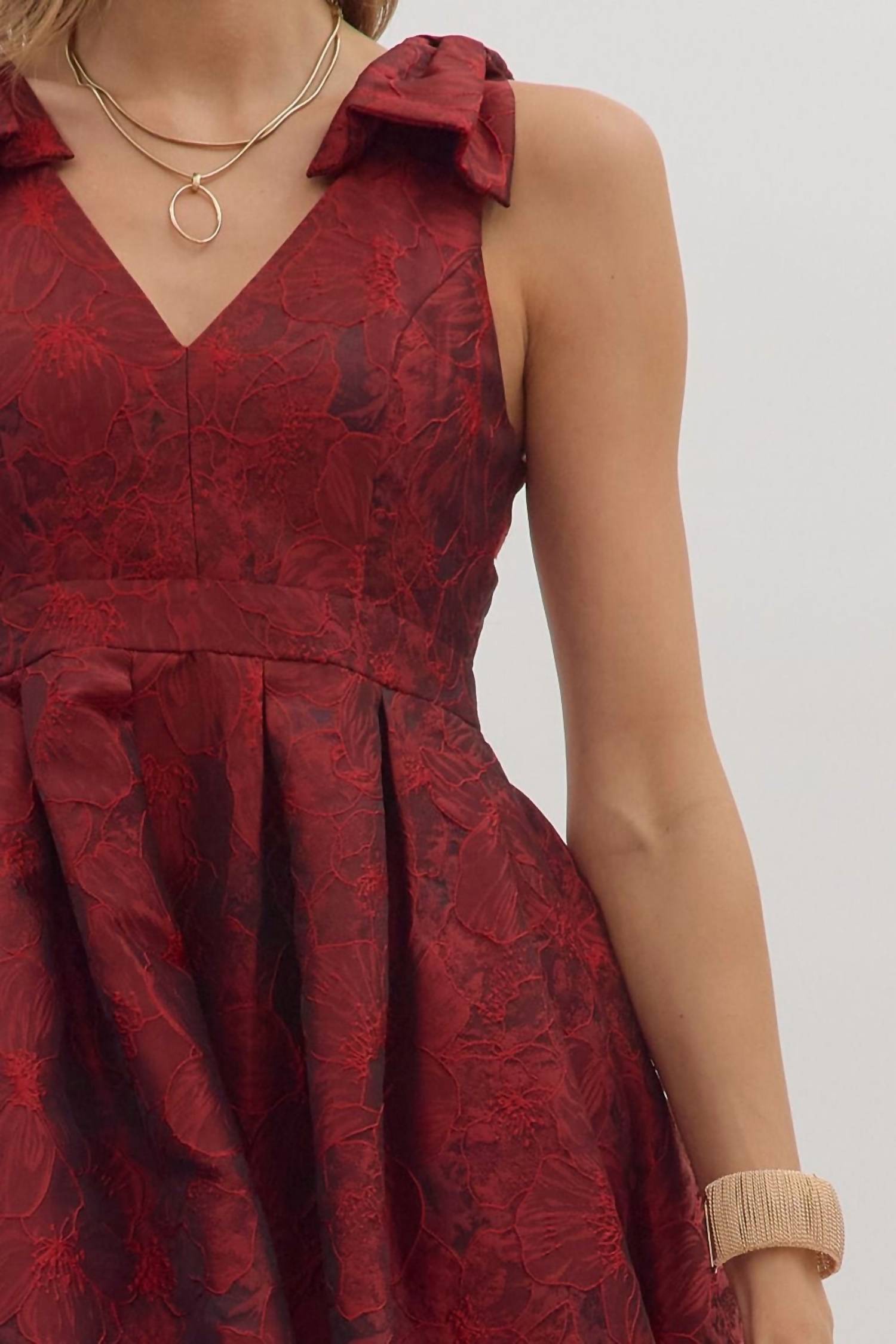 Entro - Celebration Midi Dress