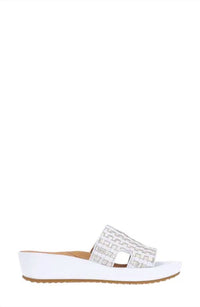 L'Amour Des Pieds - Women's Cusaro Slide Sandals