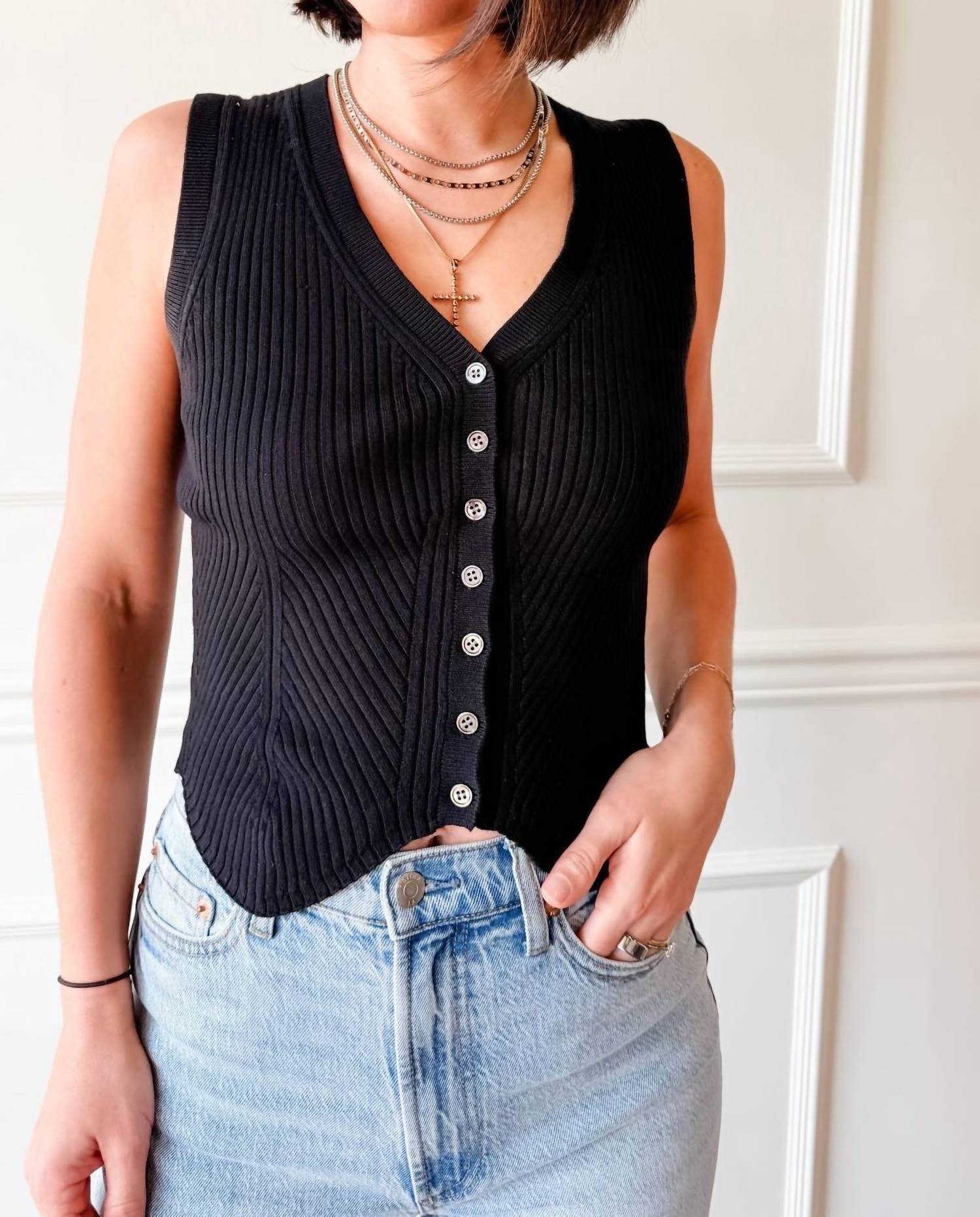 Current Air - Sleeveless V-neck Buttons Sweater Vest