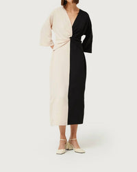 Compania Fantastica - Draped V-neck Midi Dress