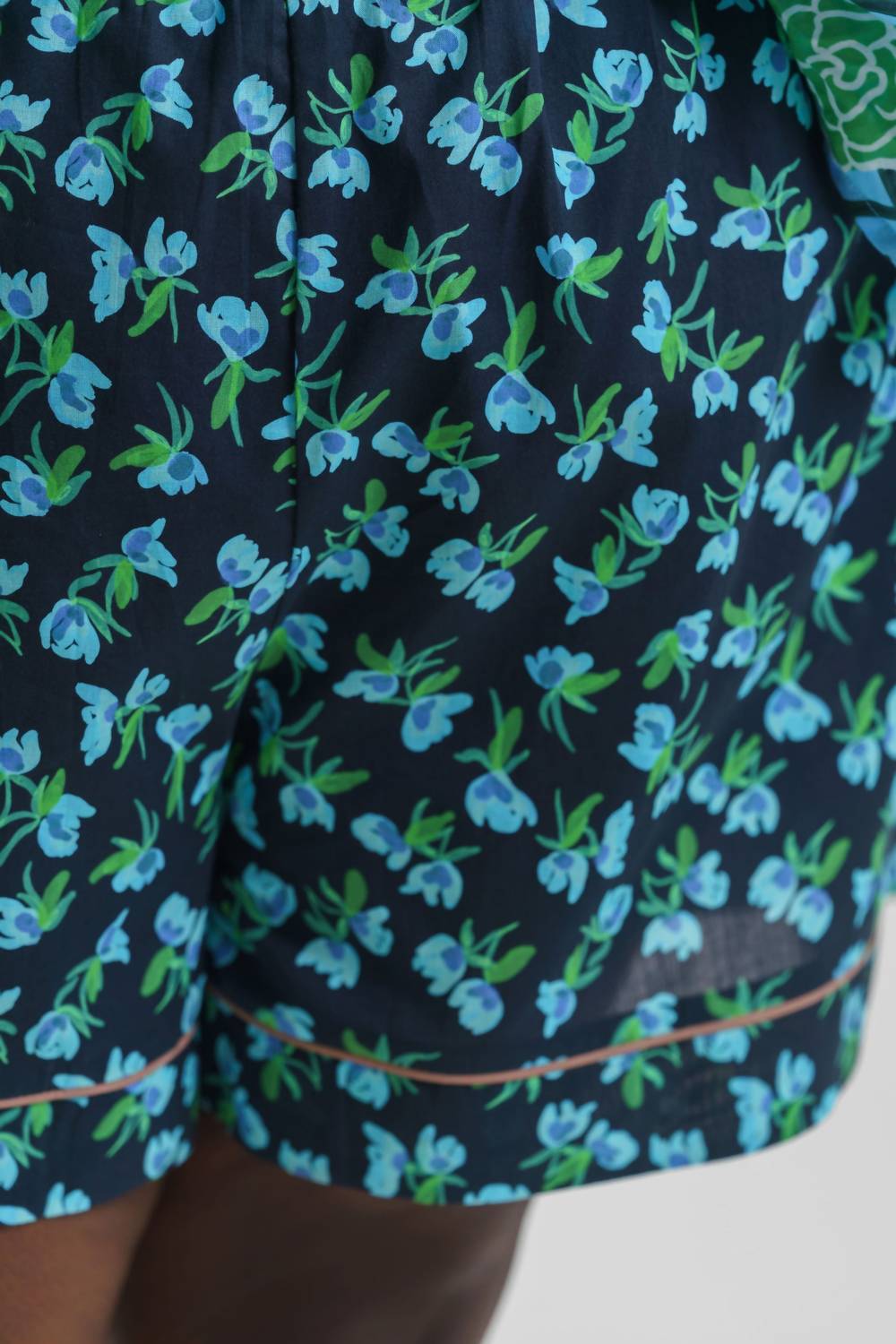 De Loreta - Estefania Floral Pullover Short - Plus