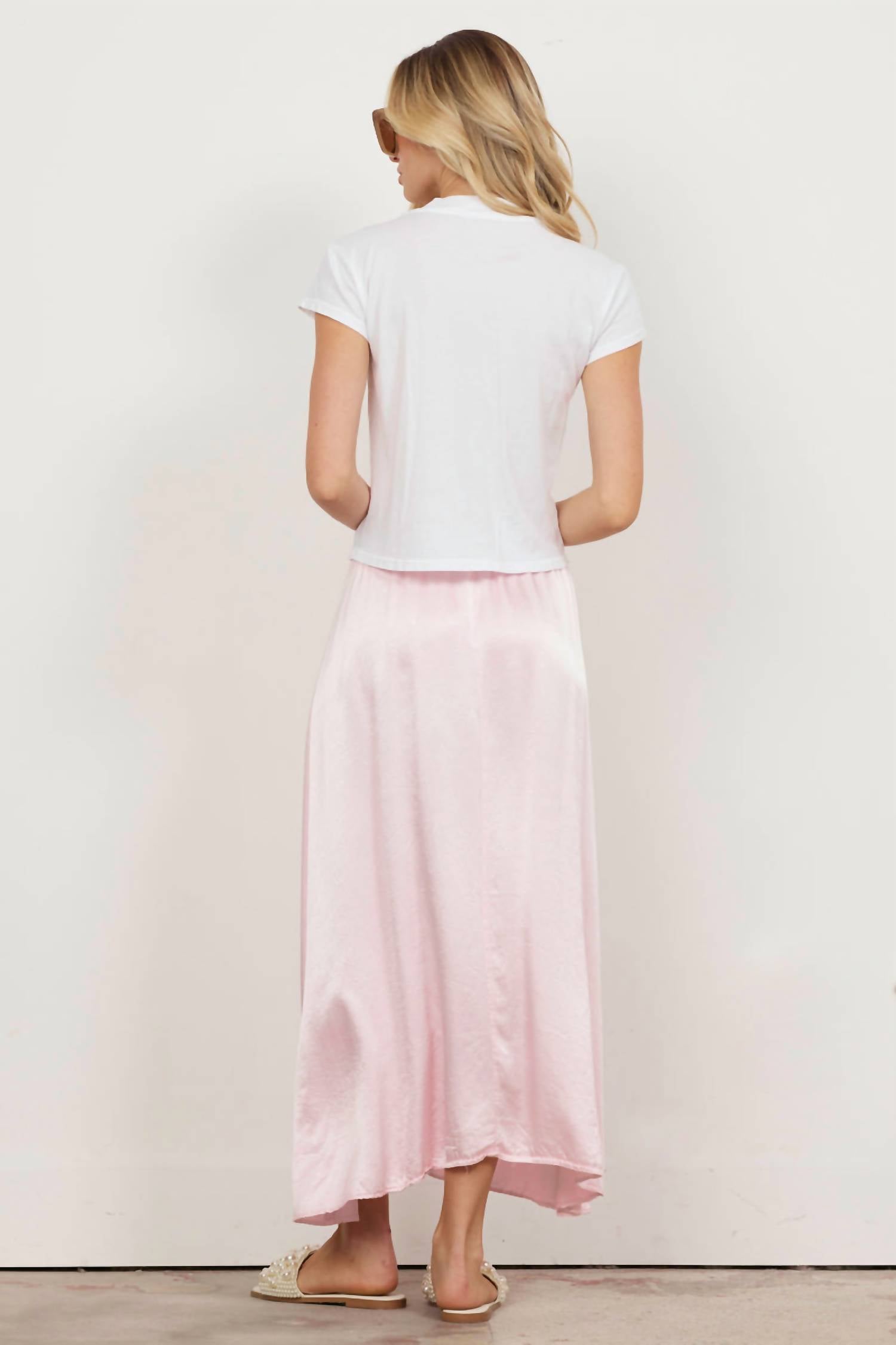 Lamade - Suri Organic Deep V Tee