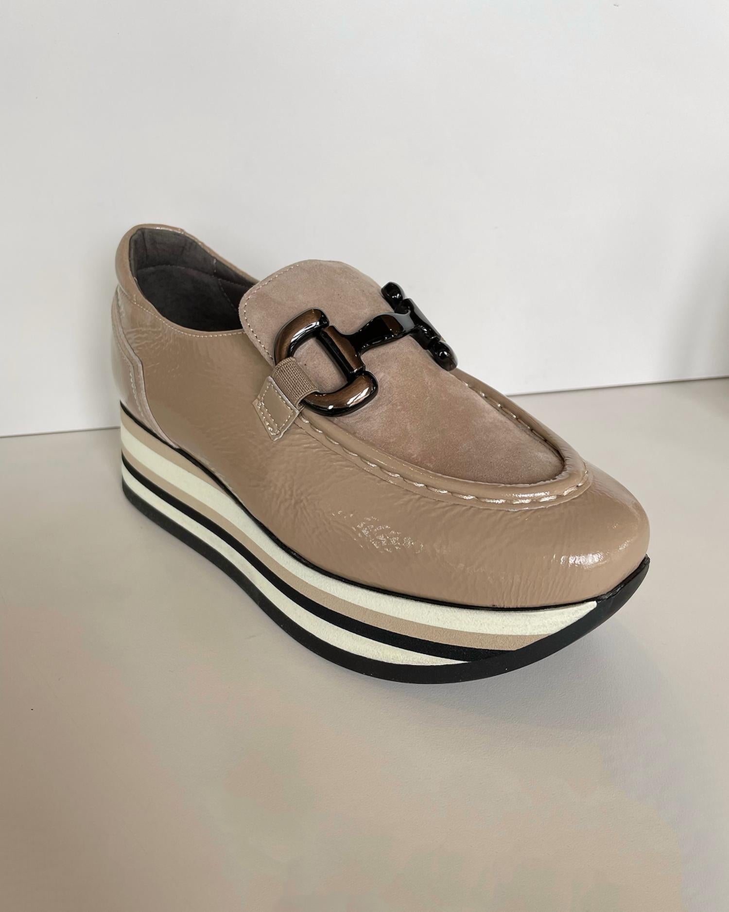 Softwaves - Women's Alina Patent Slip-on Platform Sneaker
