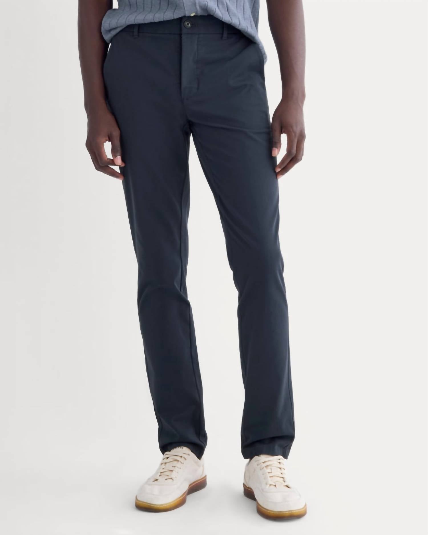 Everlane Men's The Performance Slim Fit Chino in deep navy - men's pants