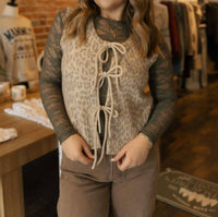 Miou Muse - Floral Lace Top