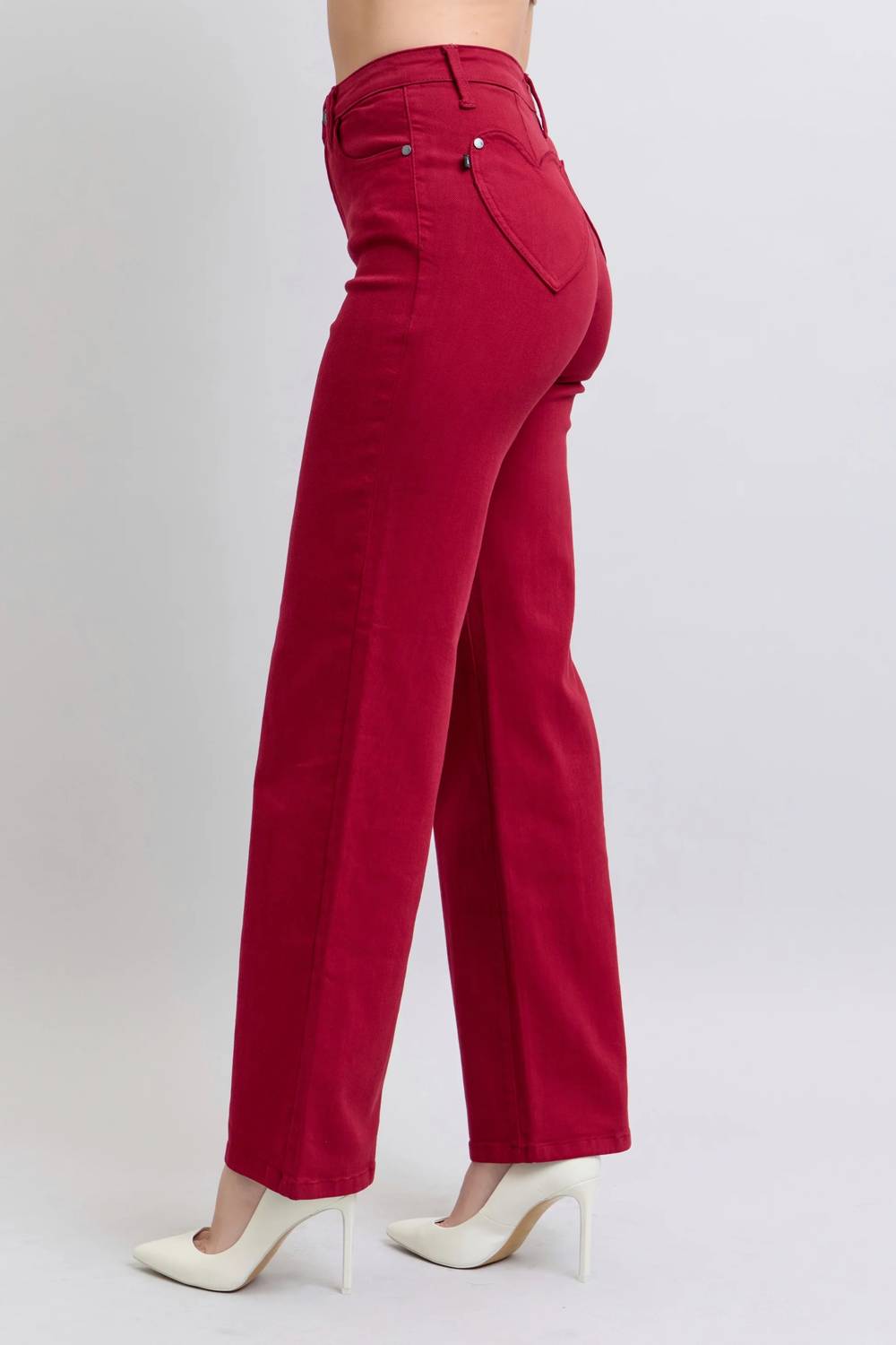 Judy Blue - Heart Shaped Back Pockets Straight Jeans