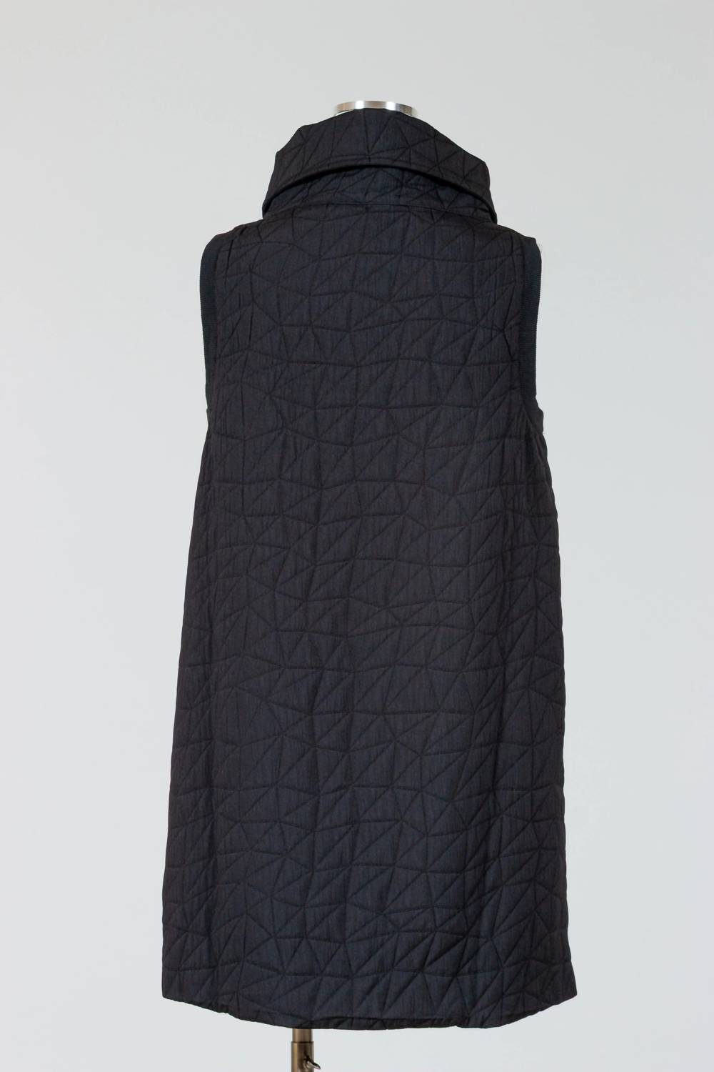 Olivia By Habitat - Kaleidoscope Quilt Angled Pocked Vest