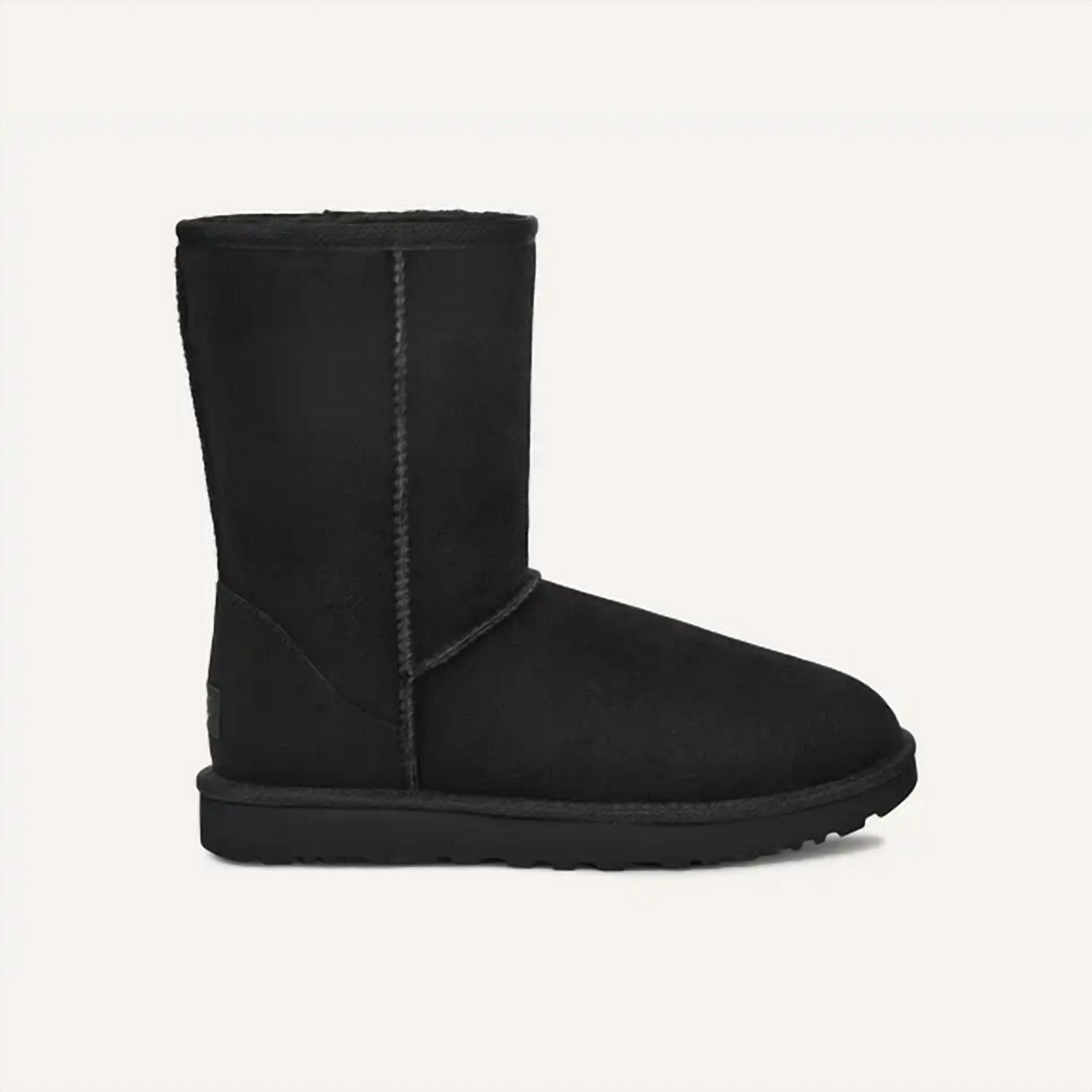 Ugg - Women's Classic Short II Boot