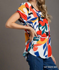 Umgee - Short Sleeved Abstract Print Top