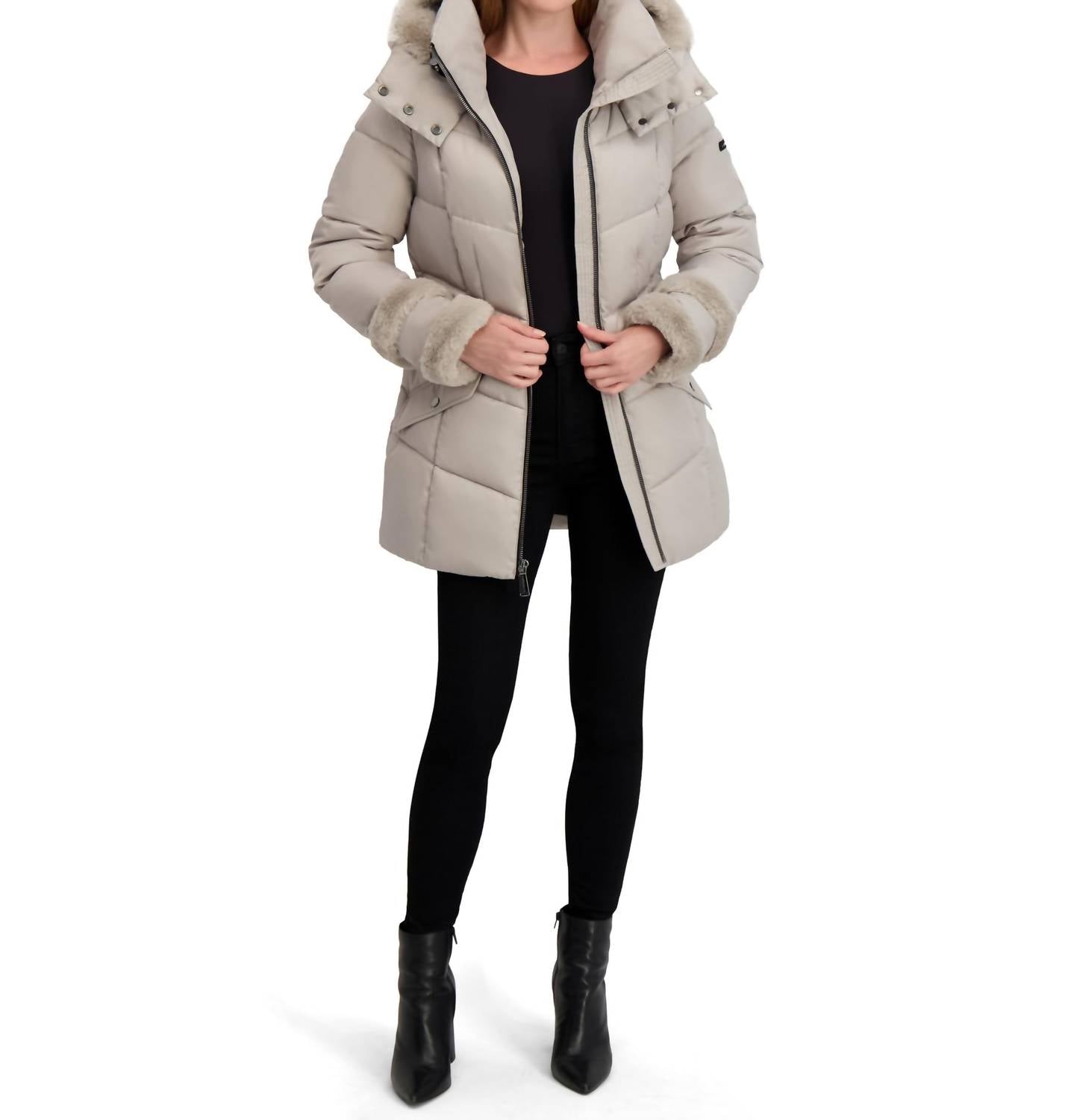 Laundry By Shelli Segal - Stretch Quilted Puffer Coat With Faux Fur Trim Jacket