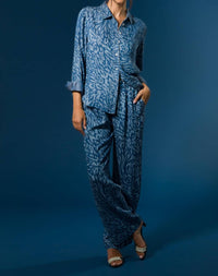 Velvet Heart - Bennett Button Down