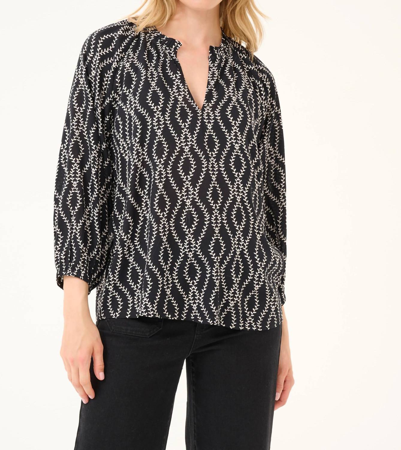 Kaffe - Kasigrid V-notch Neck Blouse